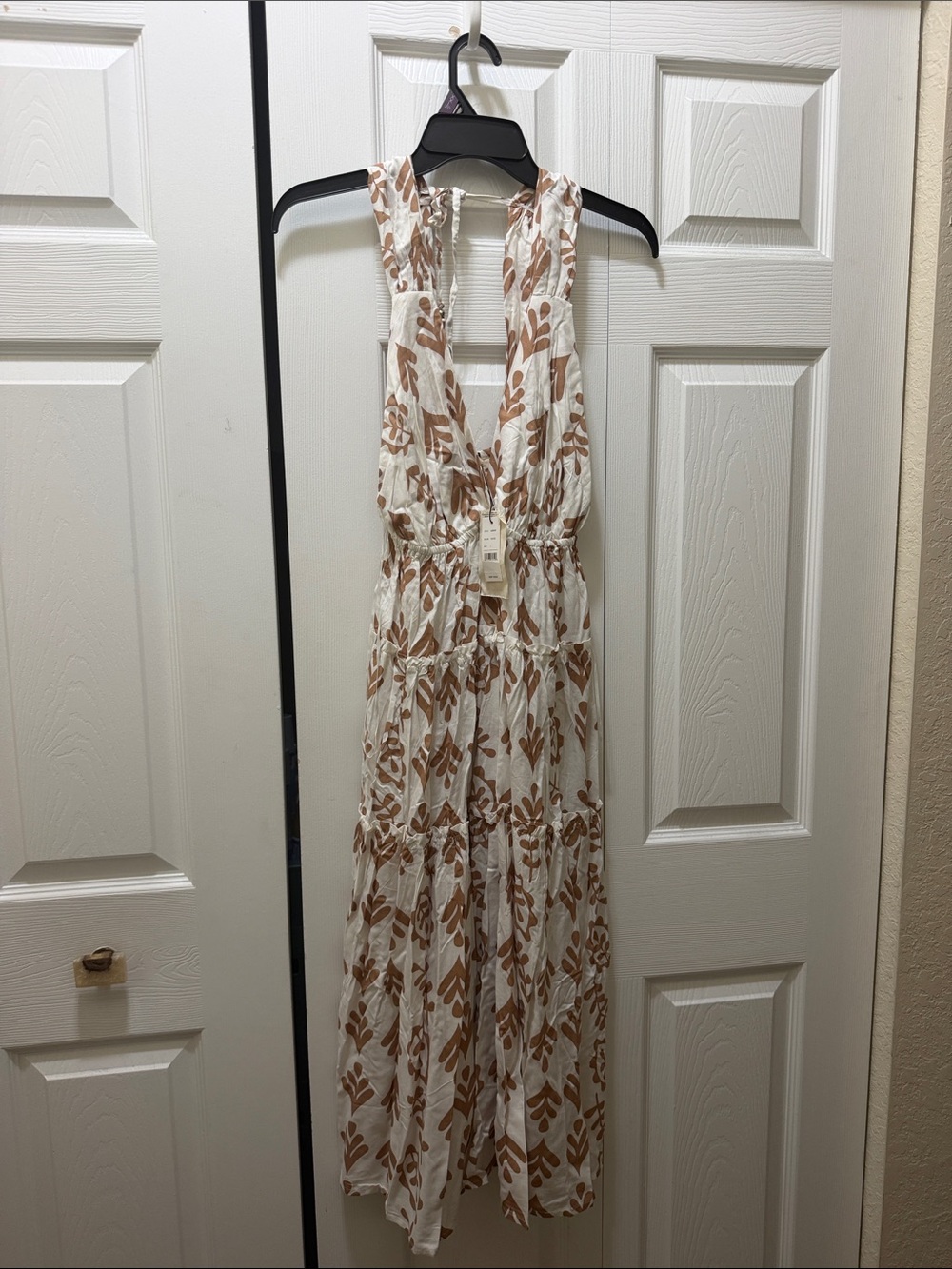 Sleeveless White and Tan Floral Maxi Dress